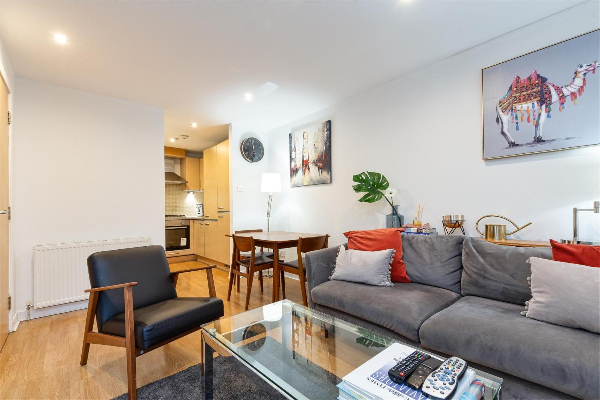 Modern 2 Bed Broompark/Central Apt. With Parking Глазго Экстерьер фото